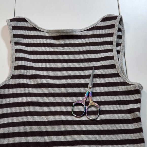 EDC by Esprit Top Women XL Gray Brown Sleeveless Lace Trim Stripe V Neck Y2K VTG - Picture 10 of 13